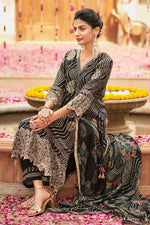 Load image into Gallery viewer, Pure Muslin Jacquard Digital Print Salwar Kameez