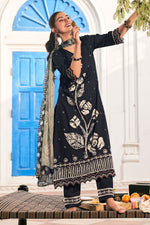 Load image into Gallery viewer, Black Elegant Cotton Straight Cut Casual Salwar Kameez