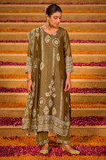 Load image into Gallery viewer, Pure Organza Jacquard Digital Print Salwar Kameez With Zari Dupatta