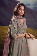 Load image into Gallery viewer, Premium Checks Print Straight Cut Salwar Kameez With Hand Embroidery