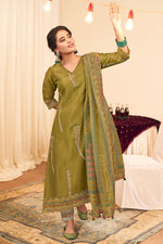 Load image into Gallery viewer, Green Pure Tissue Hand Batik Print Designer Salwar Suit
