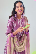 Load image into Gallery viewer, Pure Cotton Katha Work With Hand Block Print Casual Salwar Kameez In Purple Color
