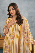 Load image into Gallery viewer, Yellow Stylish Cotton Printed Salwar Kameez With Hand Work