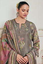 Load image into Gallery viewer, Wonderous Pure Muslin Silk Festive Wear Salwar Kameez
