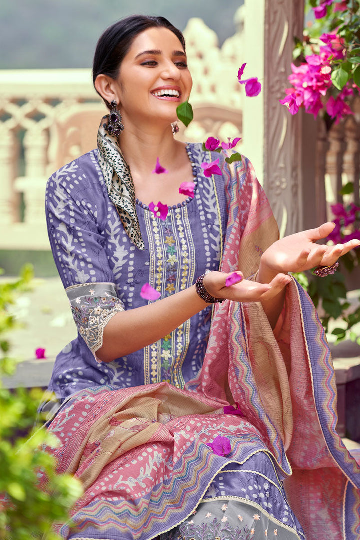Designer Straight Cut Salwar Suit With Fancy Lace Work And Embroidery