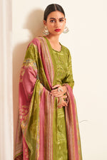 Load image into Gallery viewer, Pure Muslin Silk Digital Print Daily Wear Salwar Suit In Green Color
