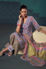 Load image into Gallery viewer, Lavender Color Pure Organza Digital Printed Long Straight Cut Salwar Kameez
